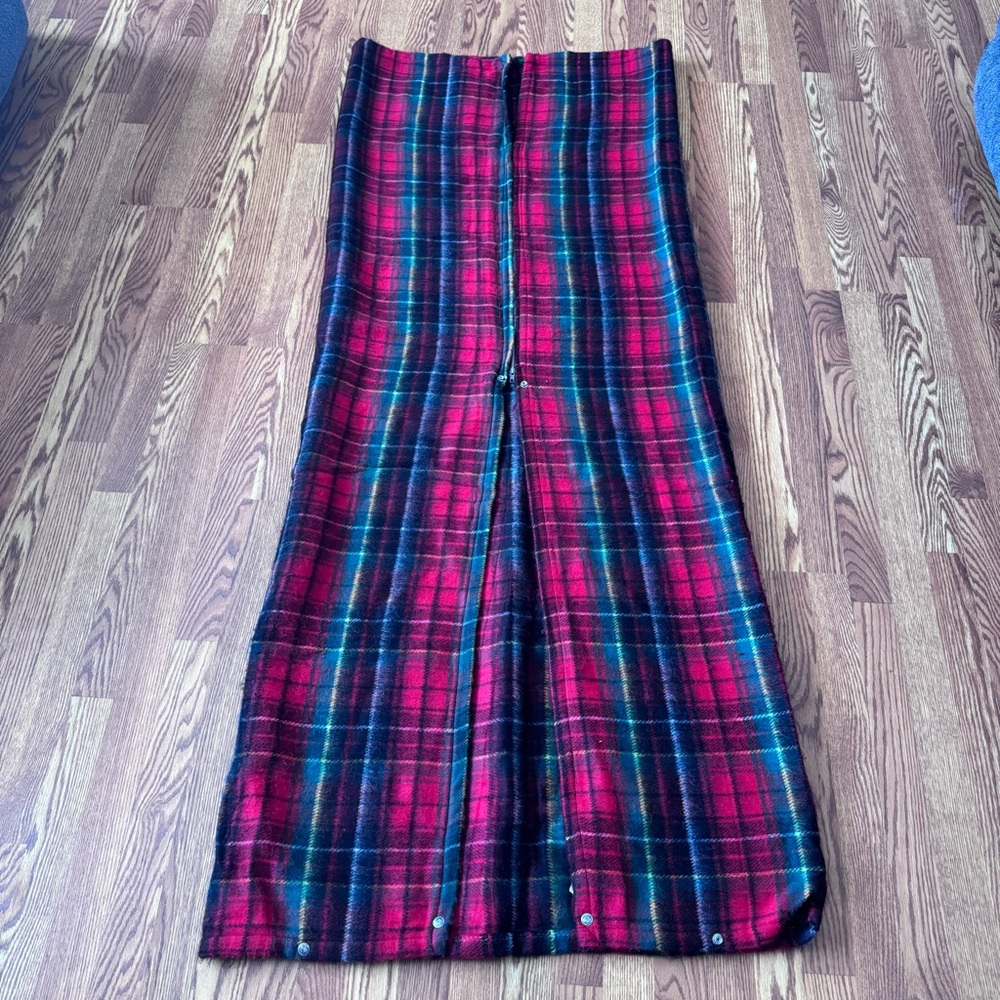 Tennessee Woolen‎ Mills Red  Plaid Stadium Blanket Acrylic Snuggle Wearable Wrap